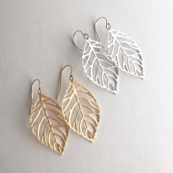 Boho Leaf Cut Out Indie Dangle Minimalist Earrings - Picture 12 of 12